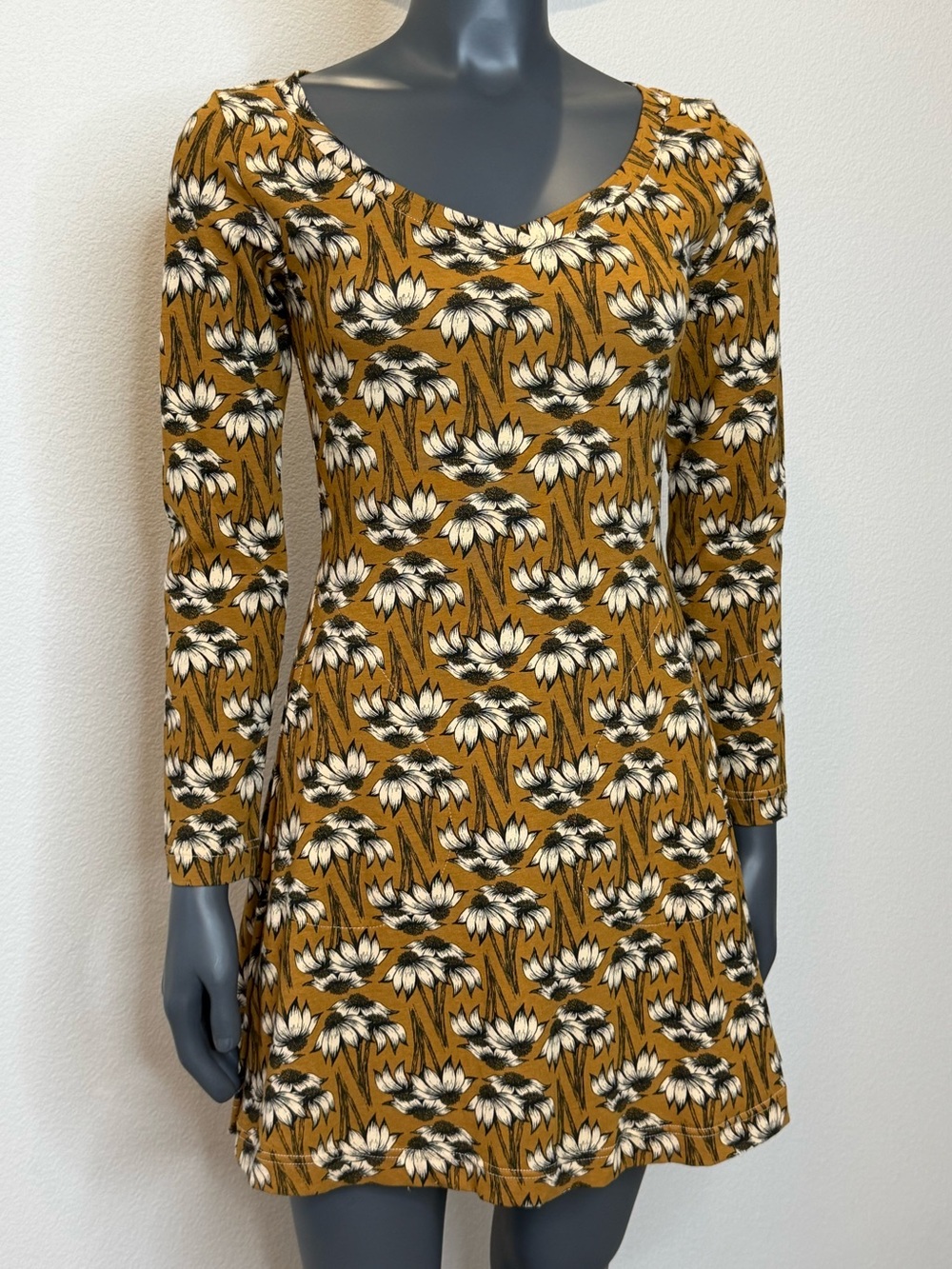 Effie's Heart The Relax Tunic Susan Mustard Floral Long-Sleeve Dress Size S NWT